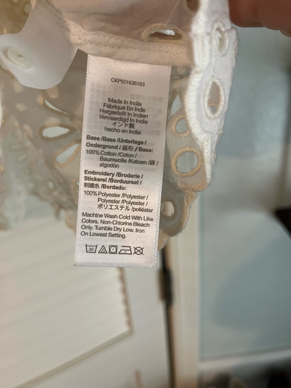 Madewell Eyelet Embroidered Floral Eyelet Shirred Puff-Sleeve Top in Cream - Picture 8 of 11